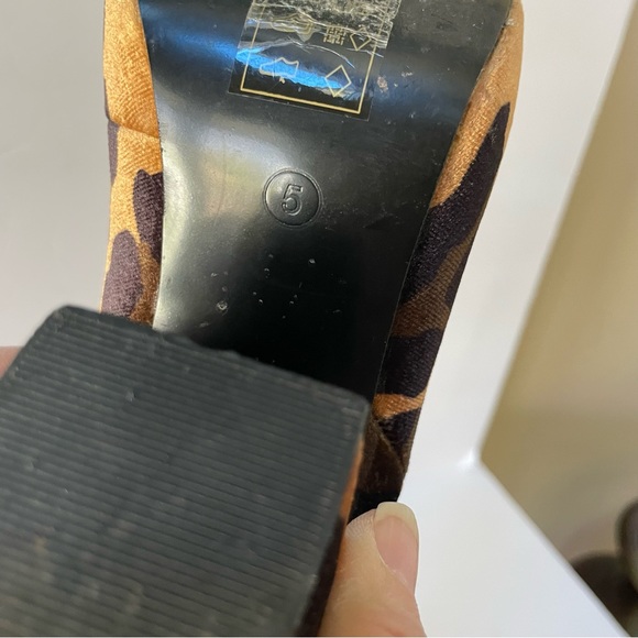 ASOS Elijah Leopard Print Velvet Ankle Boots Size 5 - Picture 9 of 10